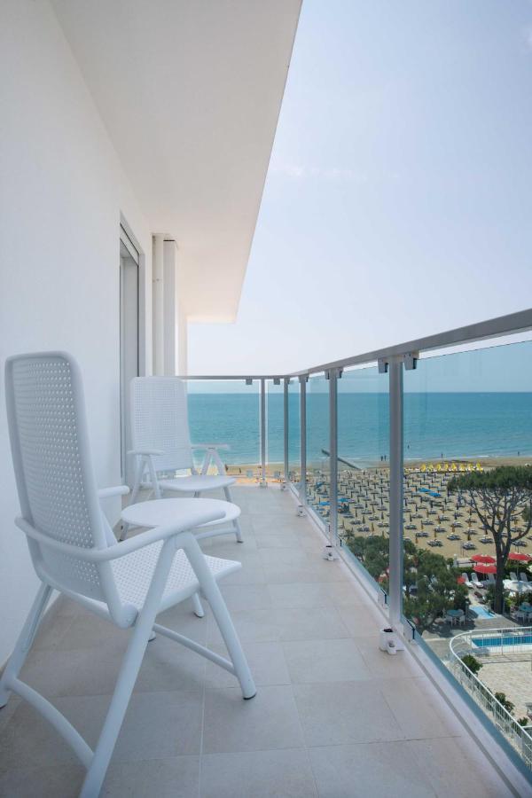 Hotel Mirafiori Lido di Jesolo Bagian luar foto