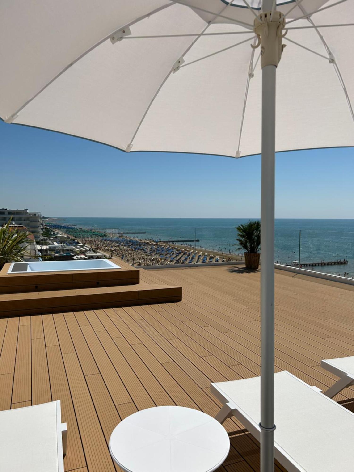 Hotel Mirafiori Lido di Jesolo Bagian luar foto